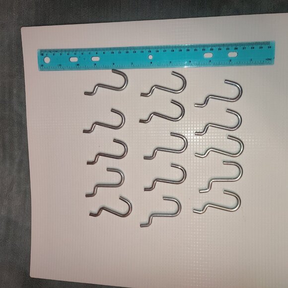 15 Pcs Pegboard Hooks Metal Hardware Home Peg Board Accessories Display Garage - Picture 2 of 6